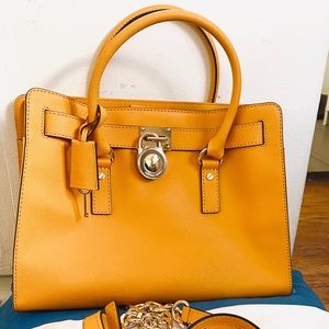 New Micheal kors handbag
